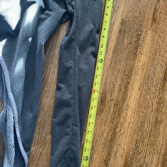 LULULEMON presence of mind wrap grey size 4 - Picture 8 of 10